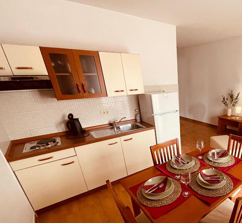 Apartments Stina Seget Vranjica Eksteriør bilde