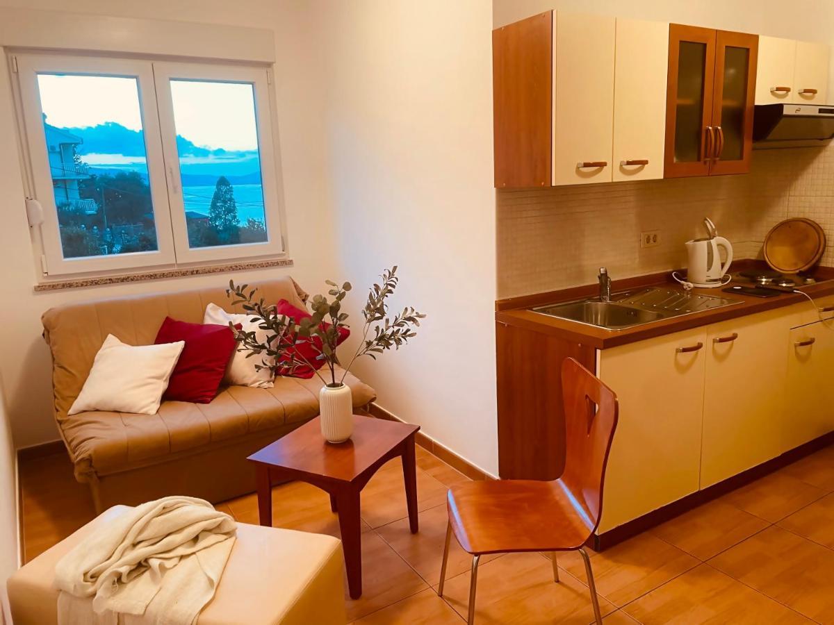 Apartments Stina Seget Vranjica Eksteriør bilde